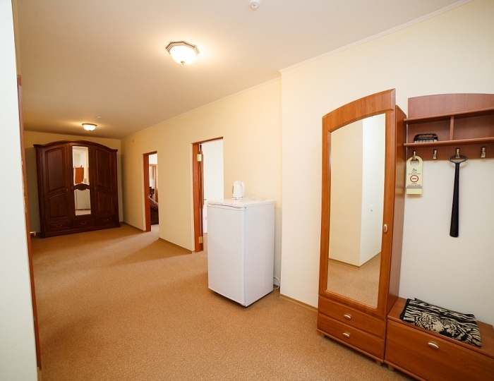 3 комнатный 2 местный (бизнес-центр) - ТОК «Судак»